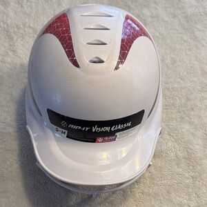S/M (6/6-7/8) softball helmet